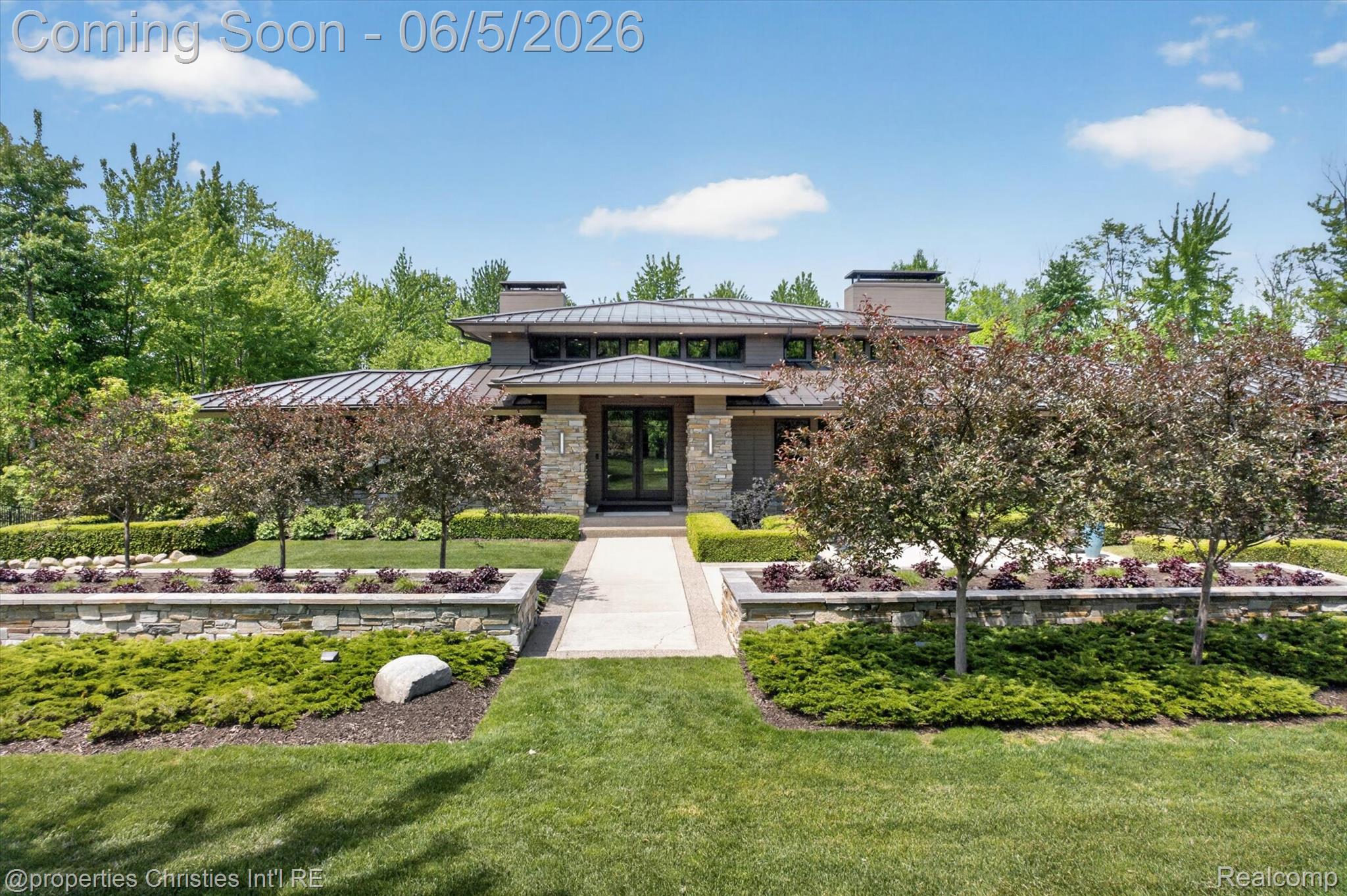 22635 Evergreen Court