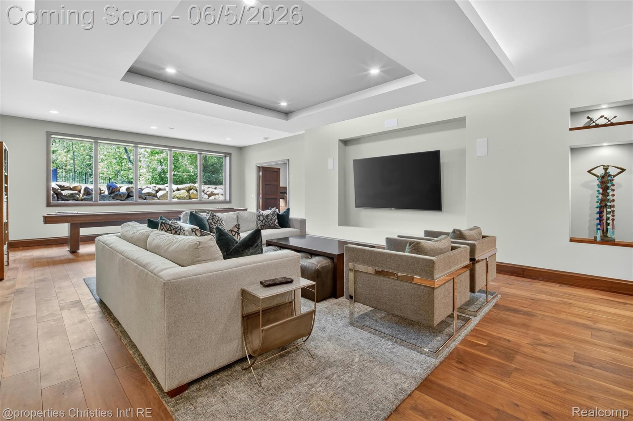 22635 Evergreen Court