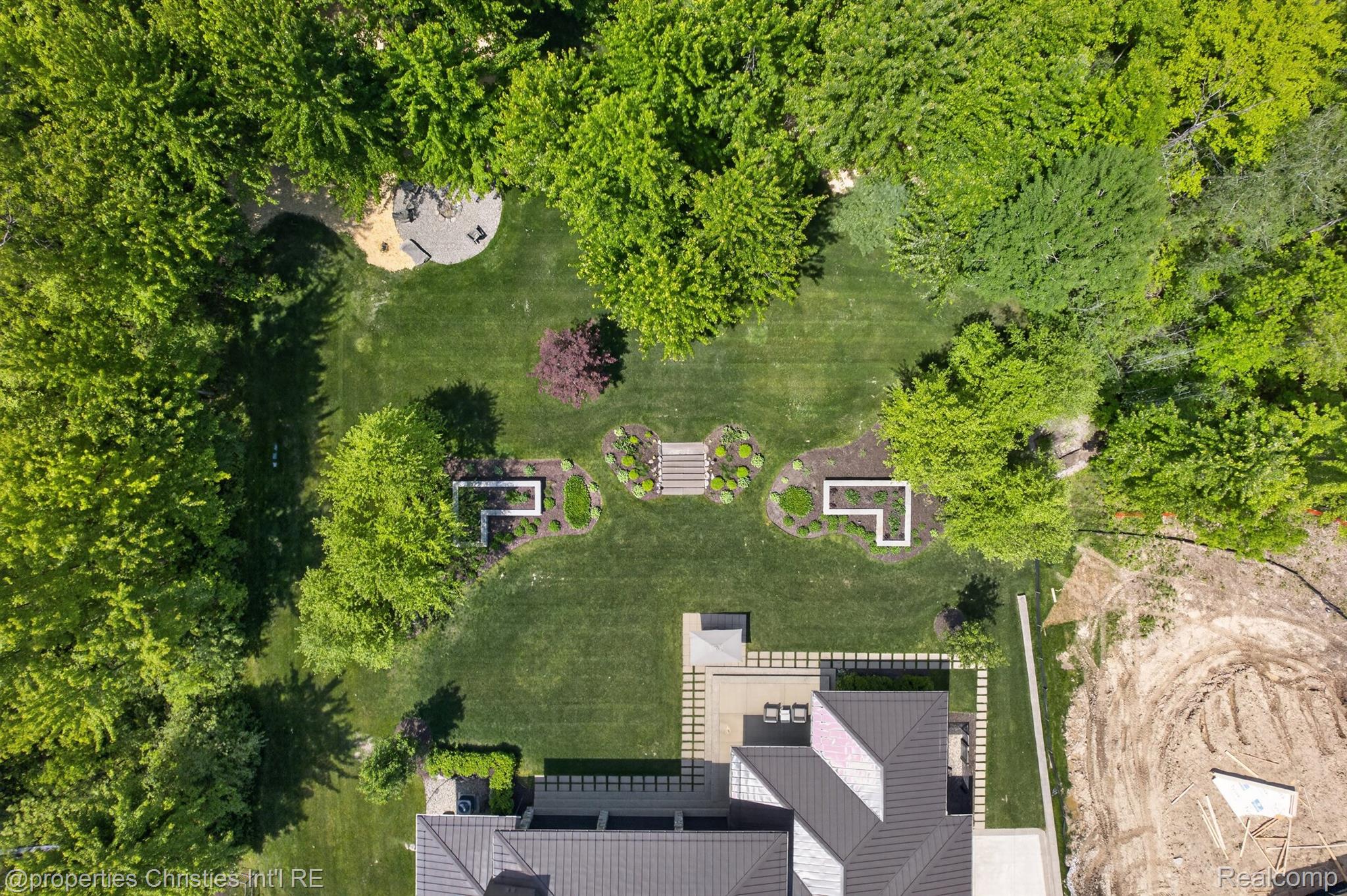 22635 Evergreen Court