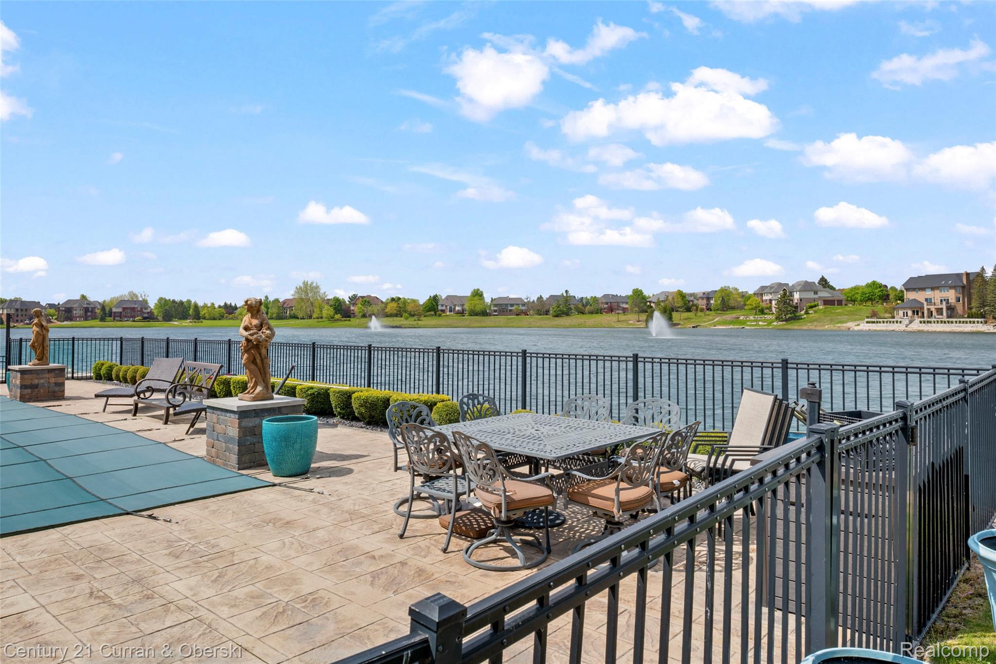 18091 Peninsula Way