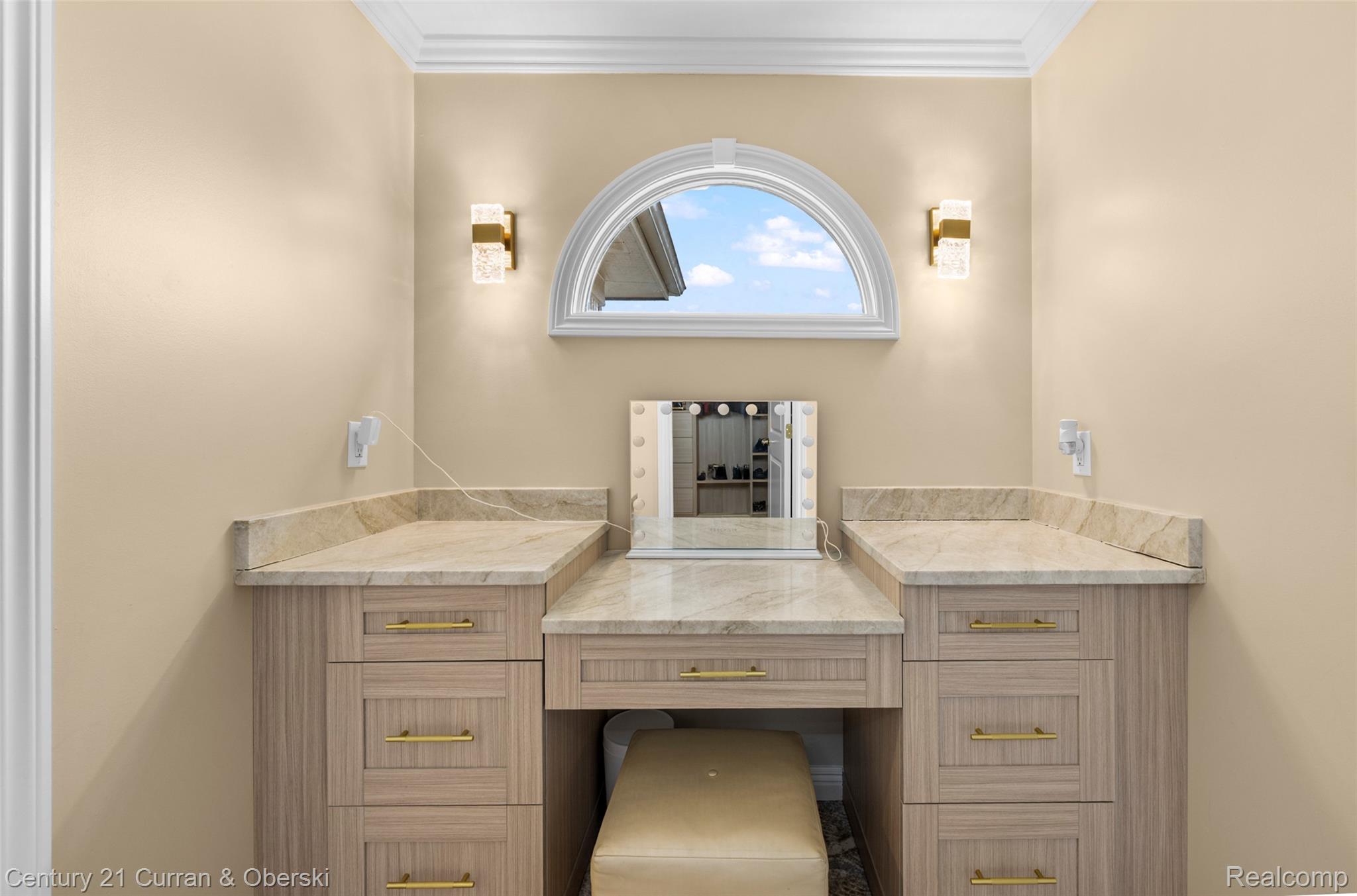 18091 Peninsula Way