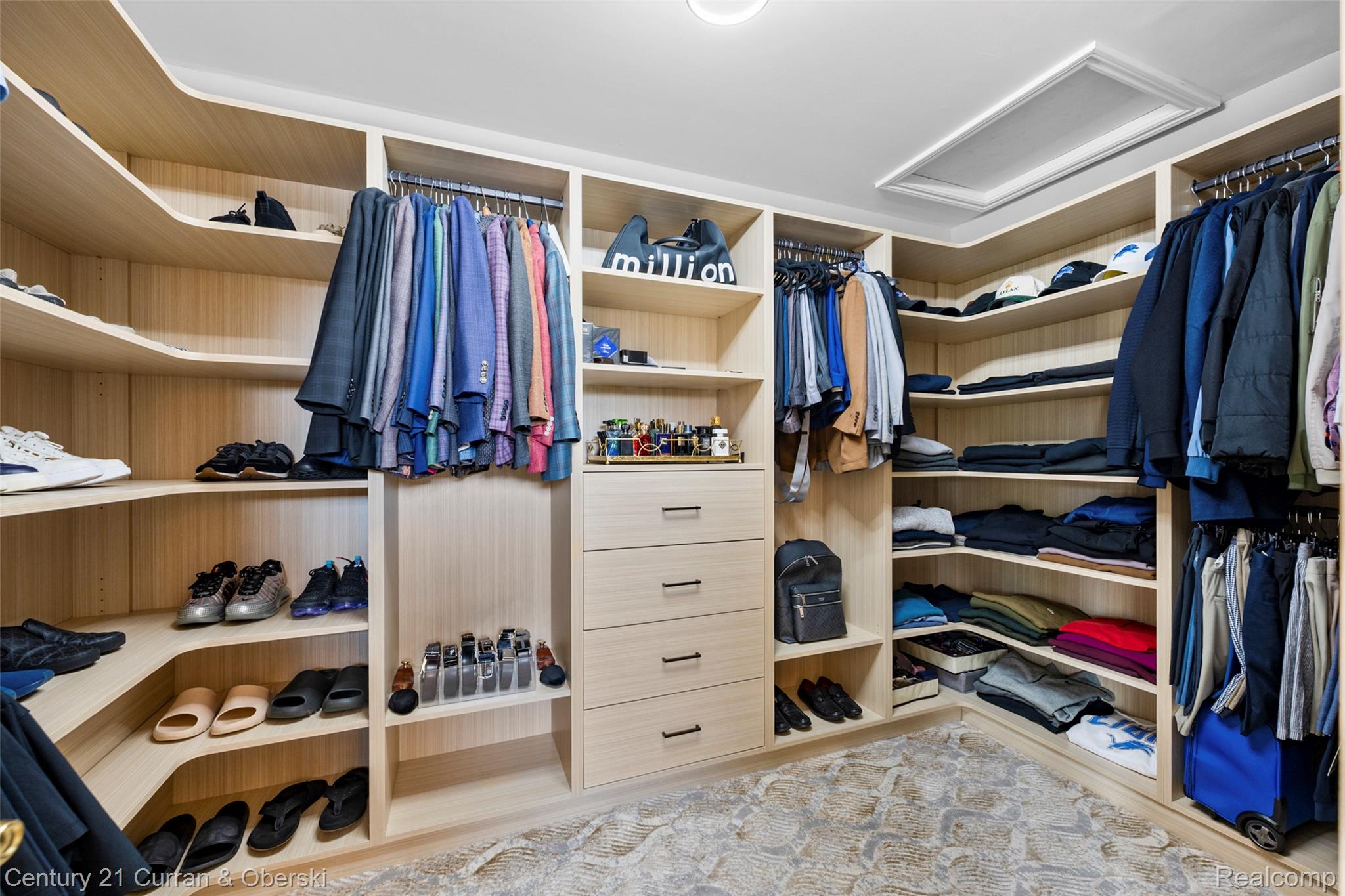 18091 Peninsula Way