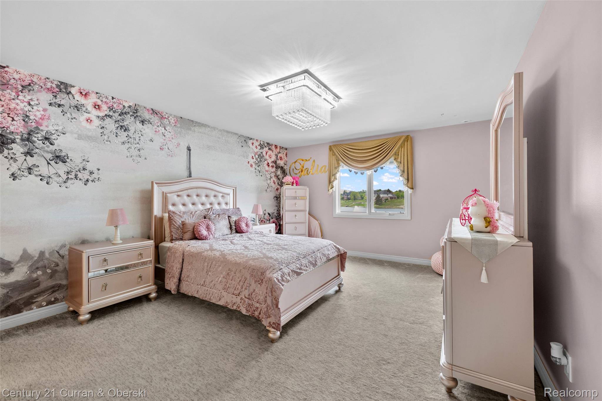 18091 Peninsula Way