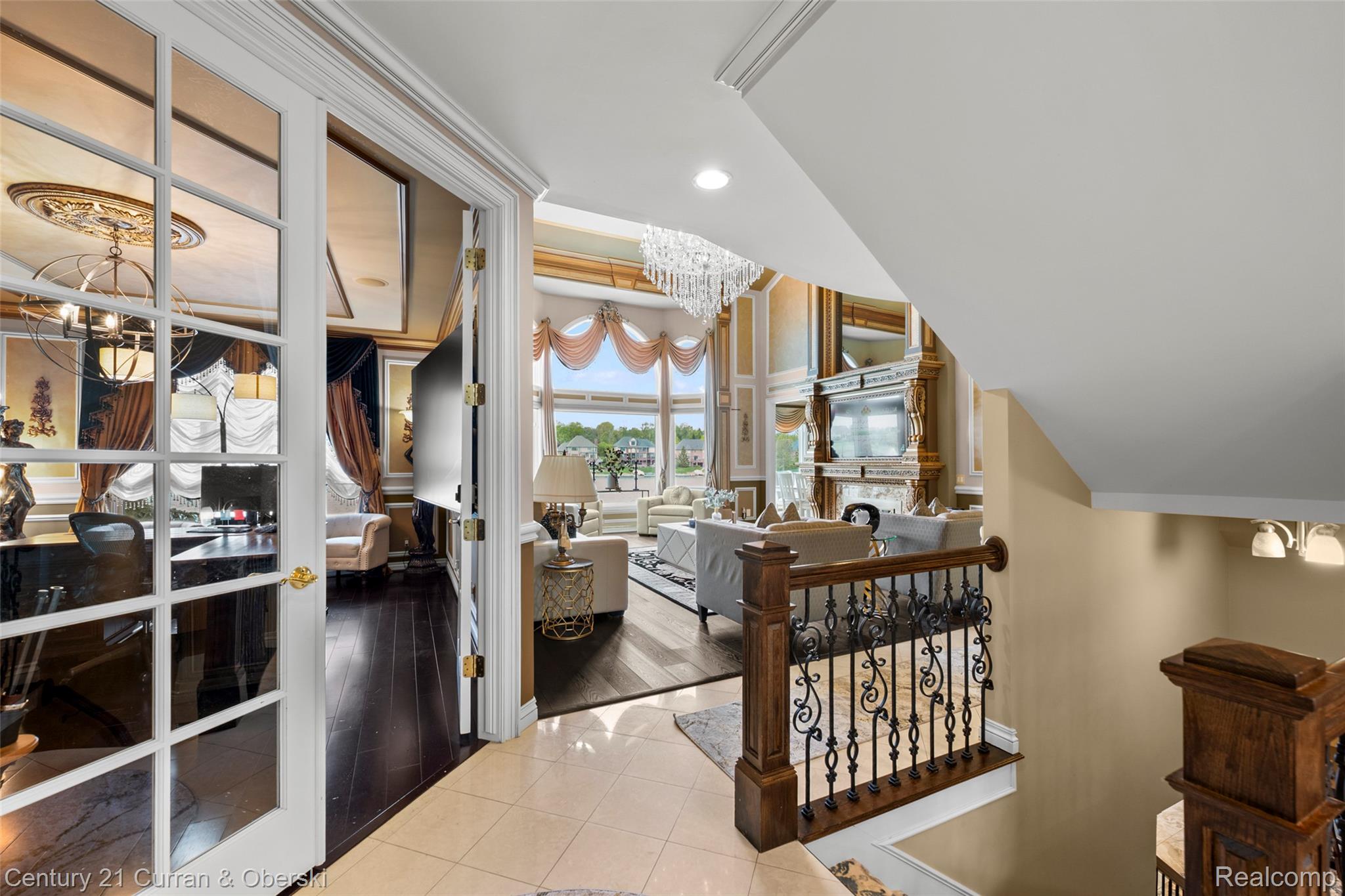 18091 Peninsula Way