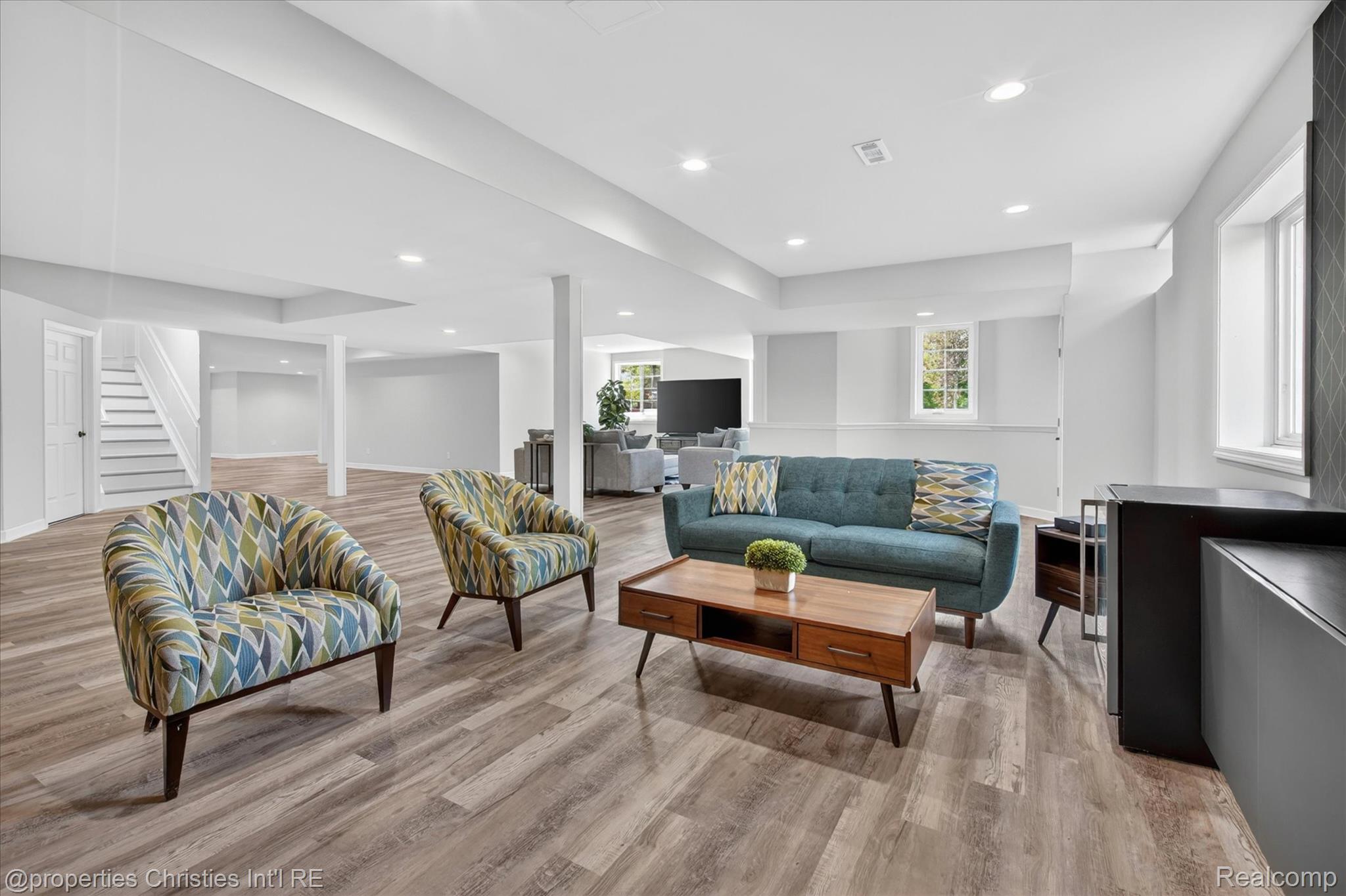 47711 Dunhill Court