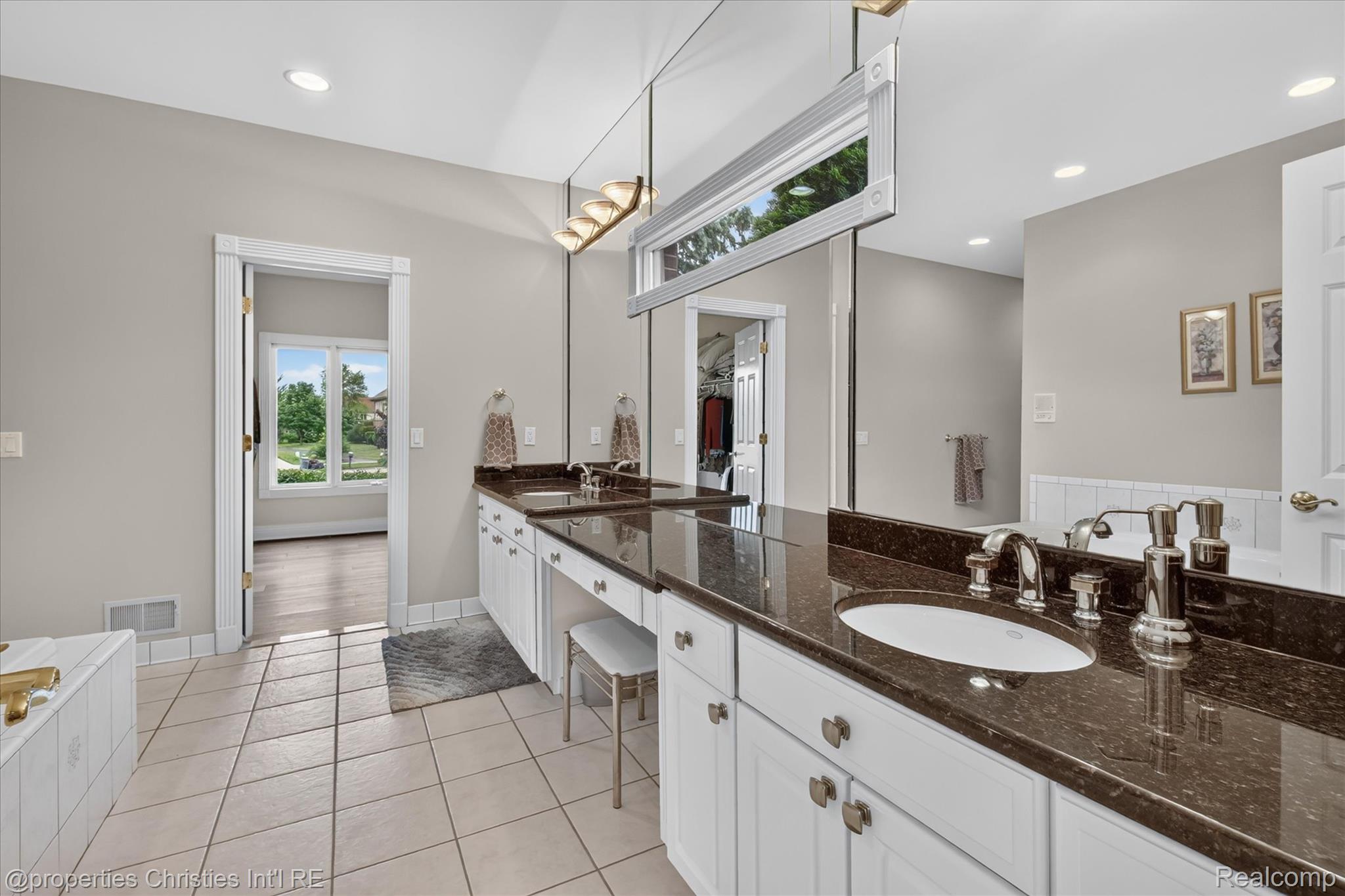11808 Landers Drive