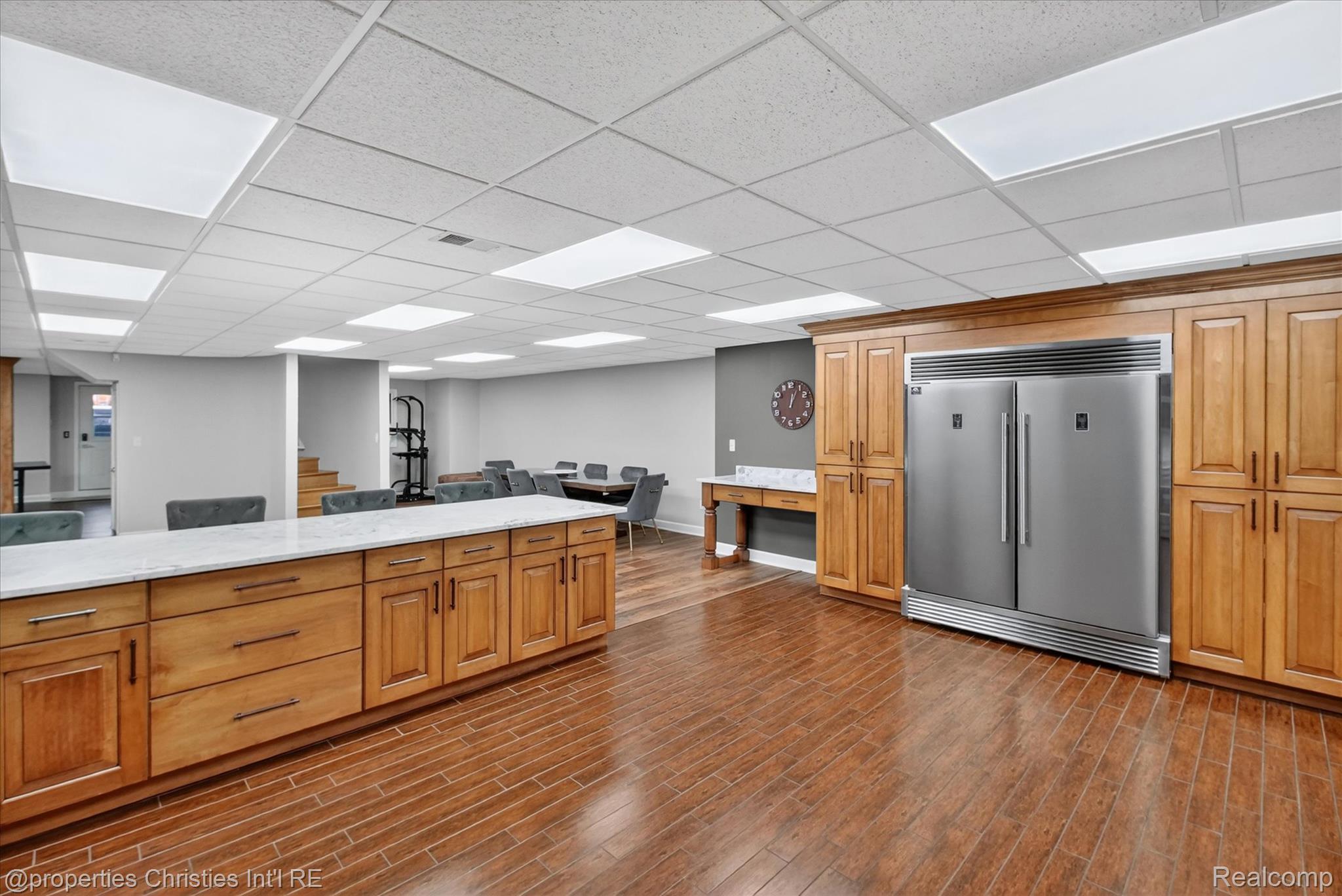 6223 Valleyfield Drive