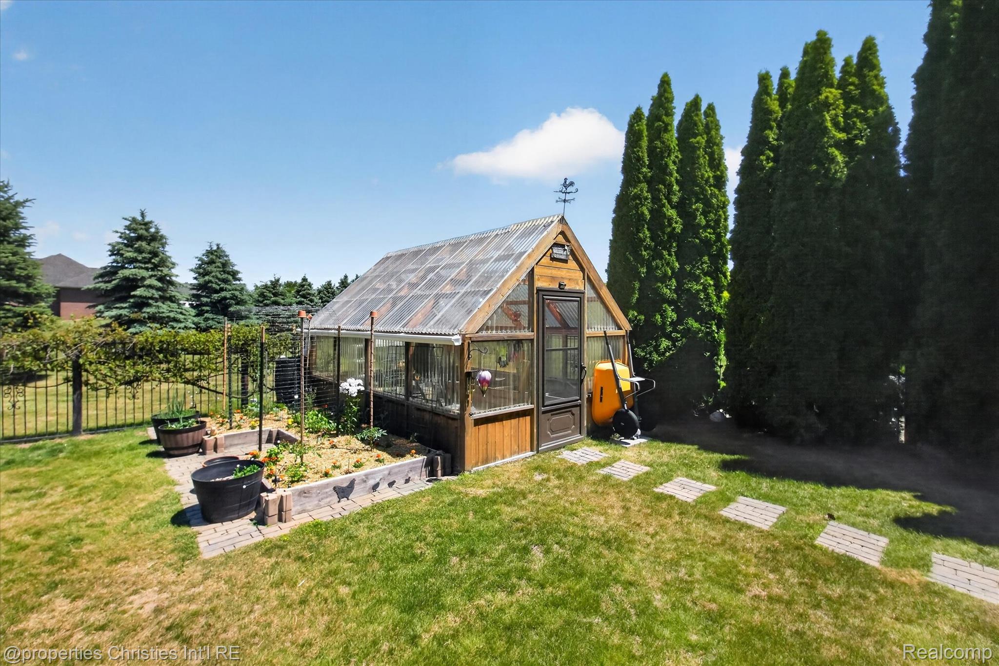 6223 Valleyfield Drive