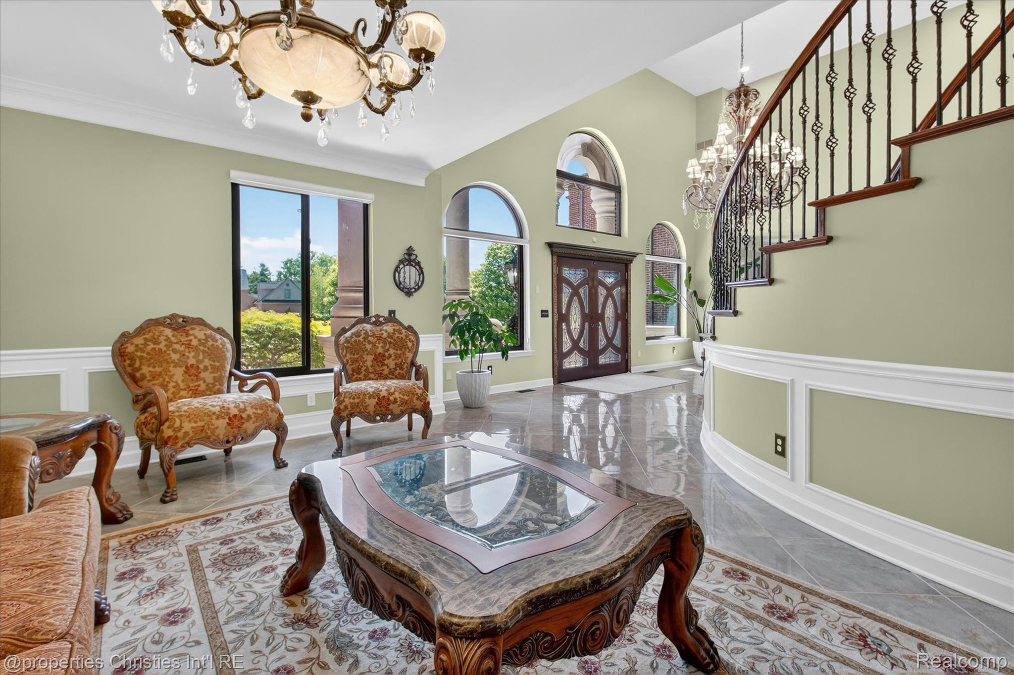 6223 Valleyfield Drive