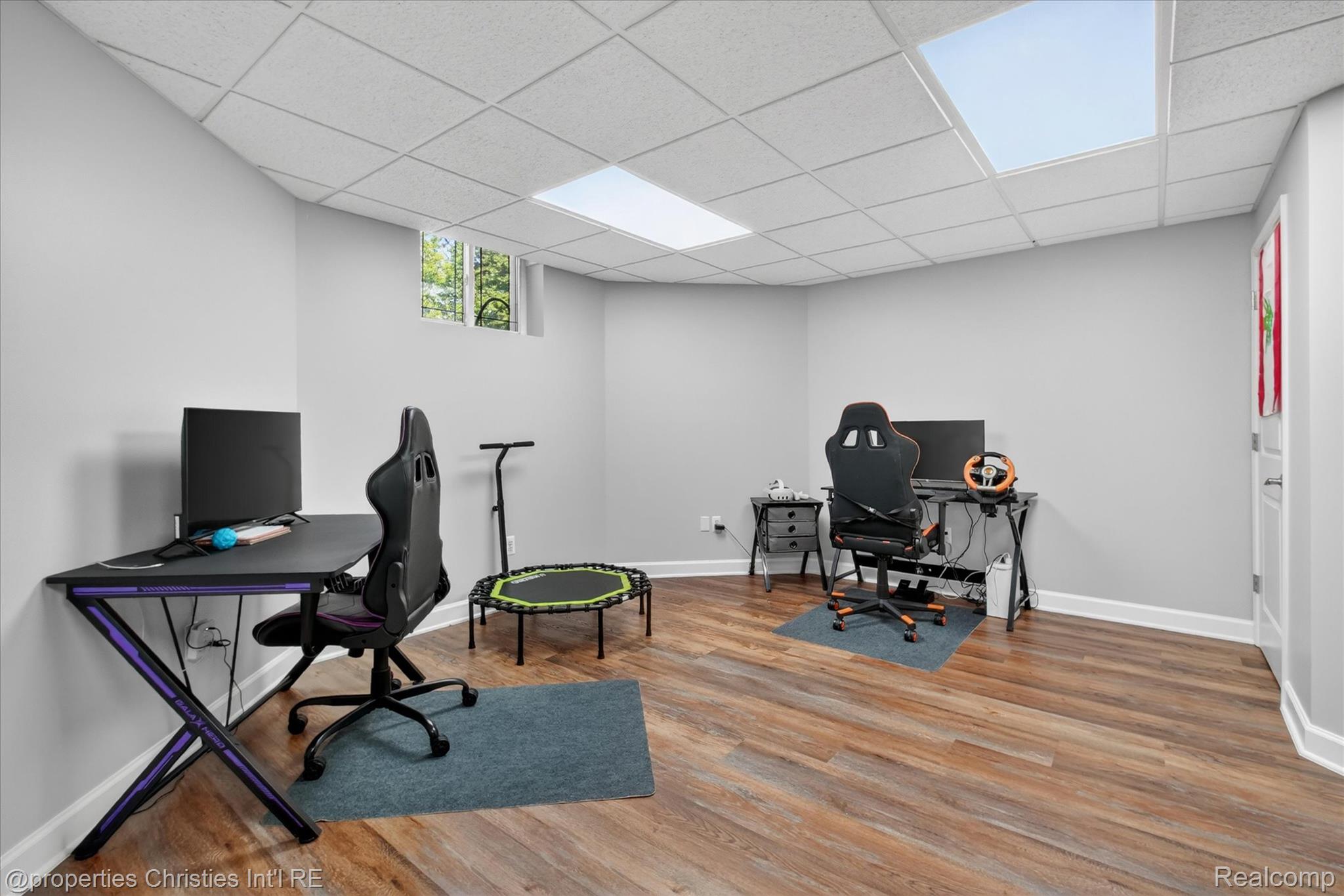 6223 Valleyfield Drive