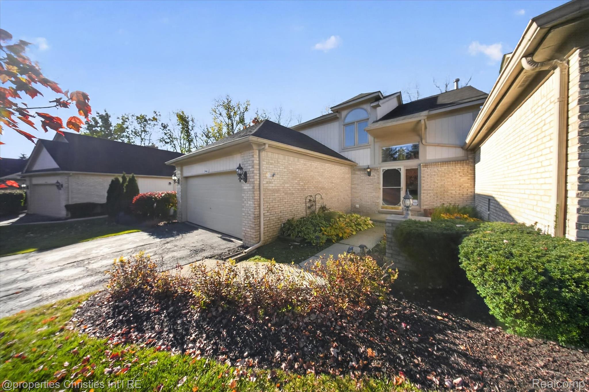 29461 Cove Creek LN