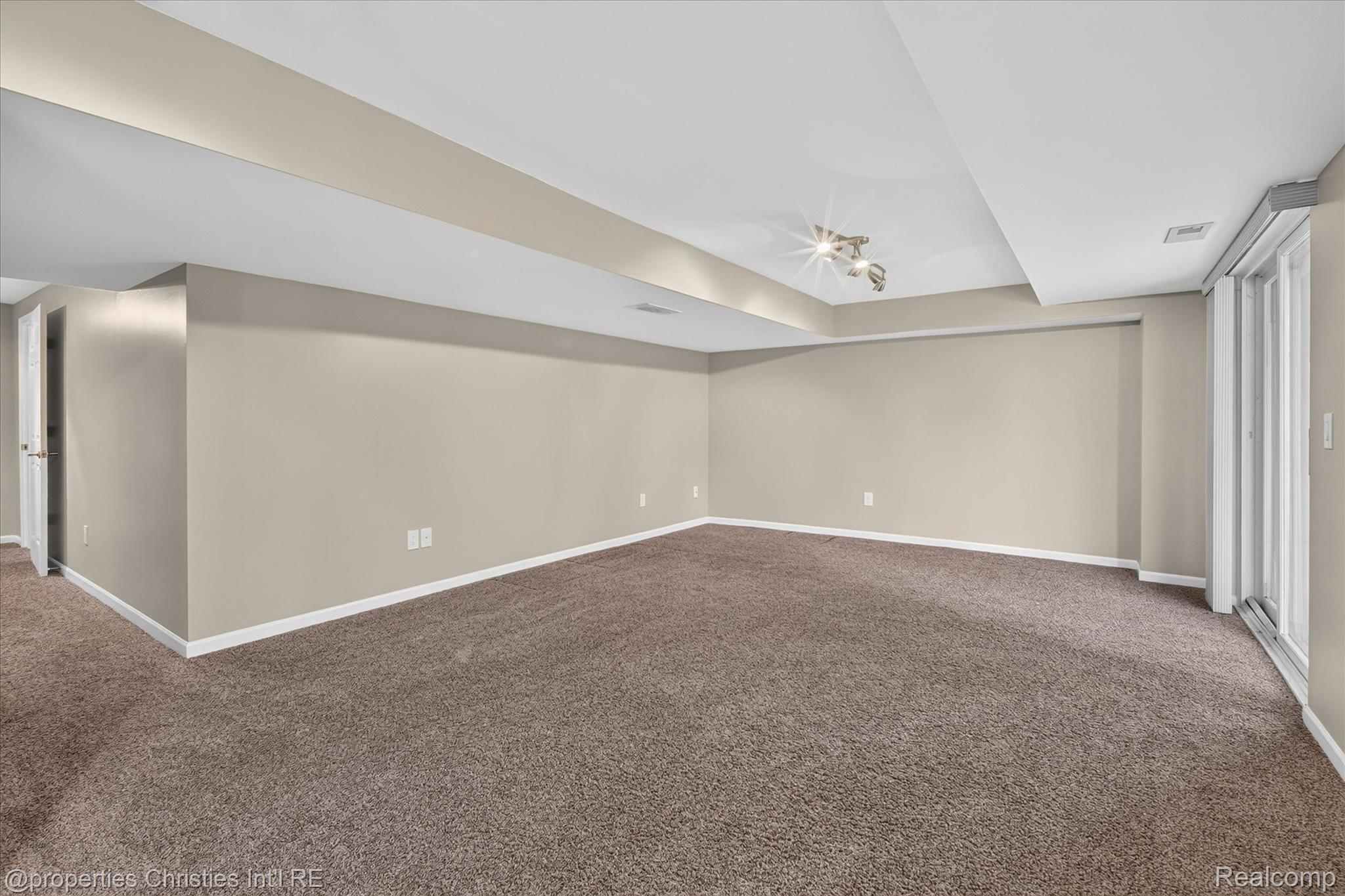 29461 Cove Creek LN