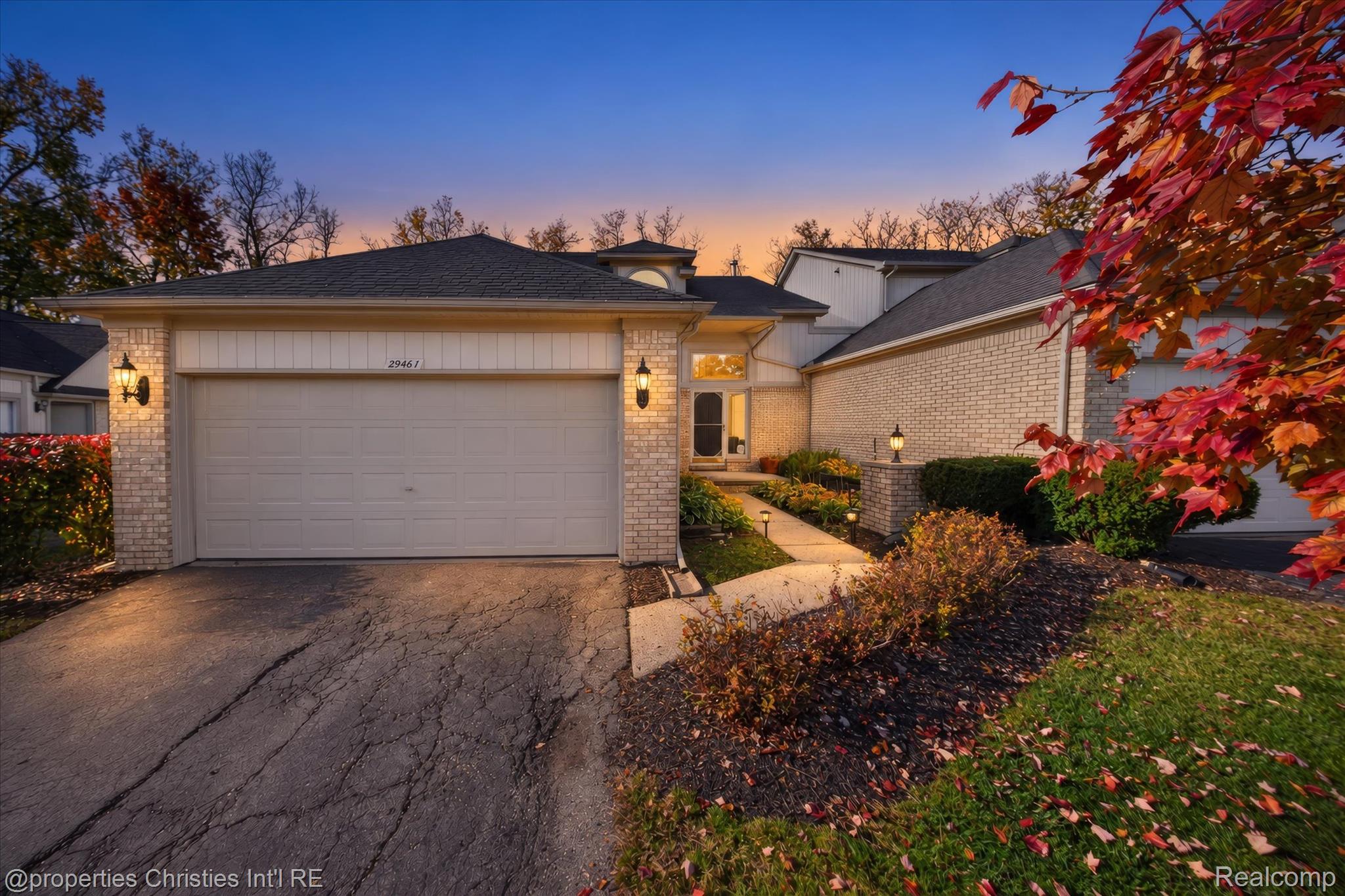 29461 Cove Creek Ln Farmington Hills MI