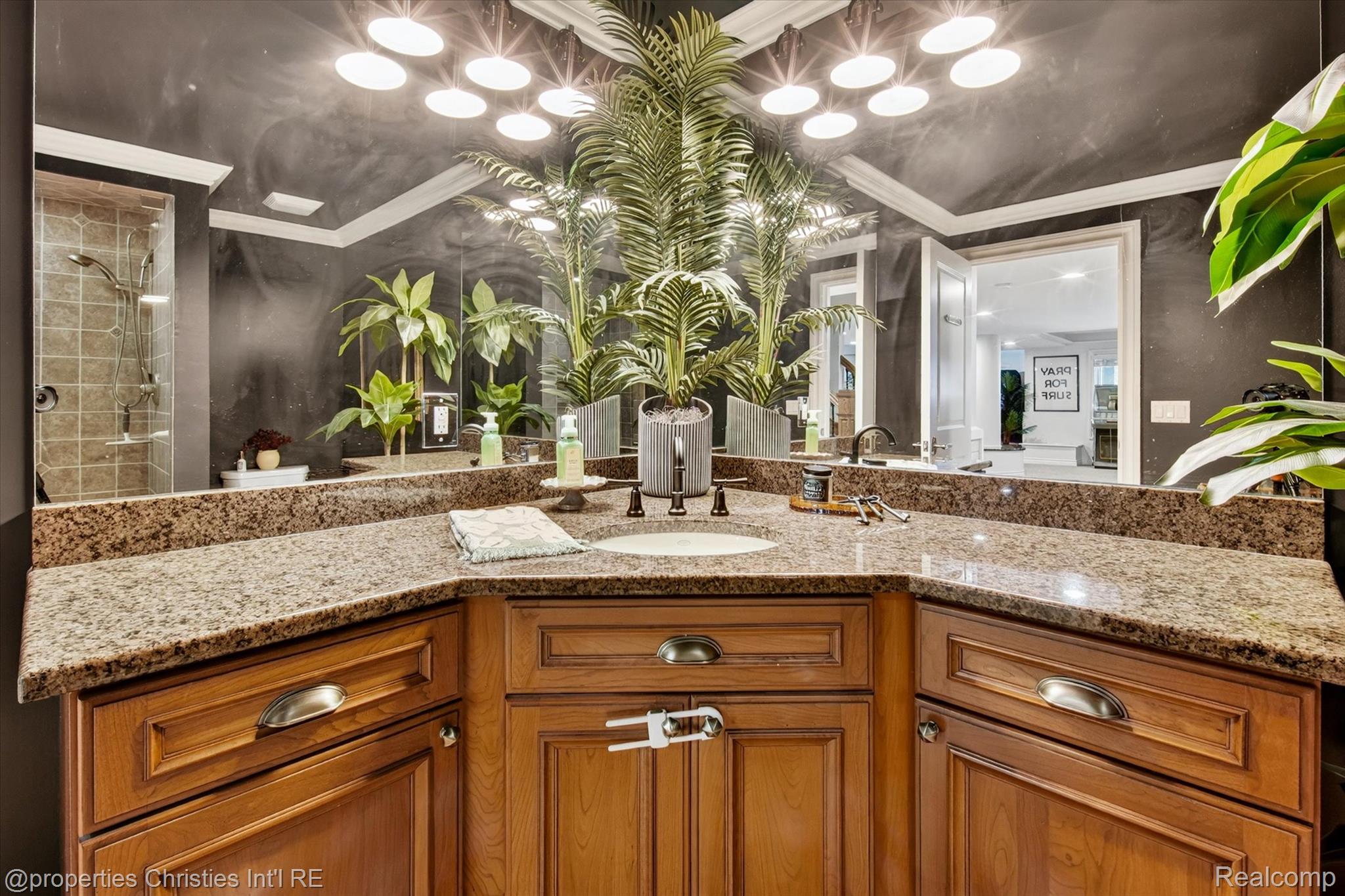 47825 Bellagio DR