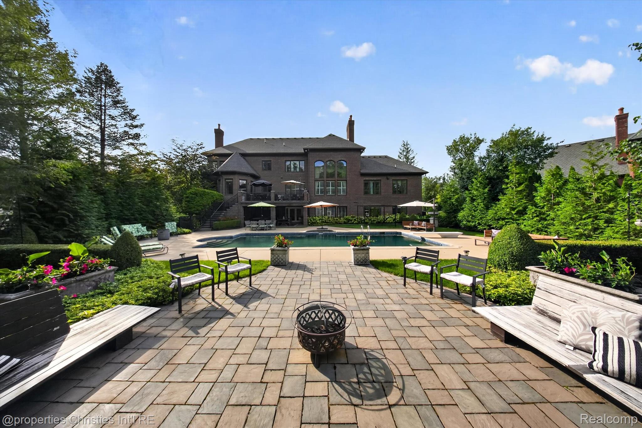 47825 Bellagio DR