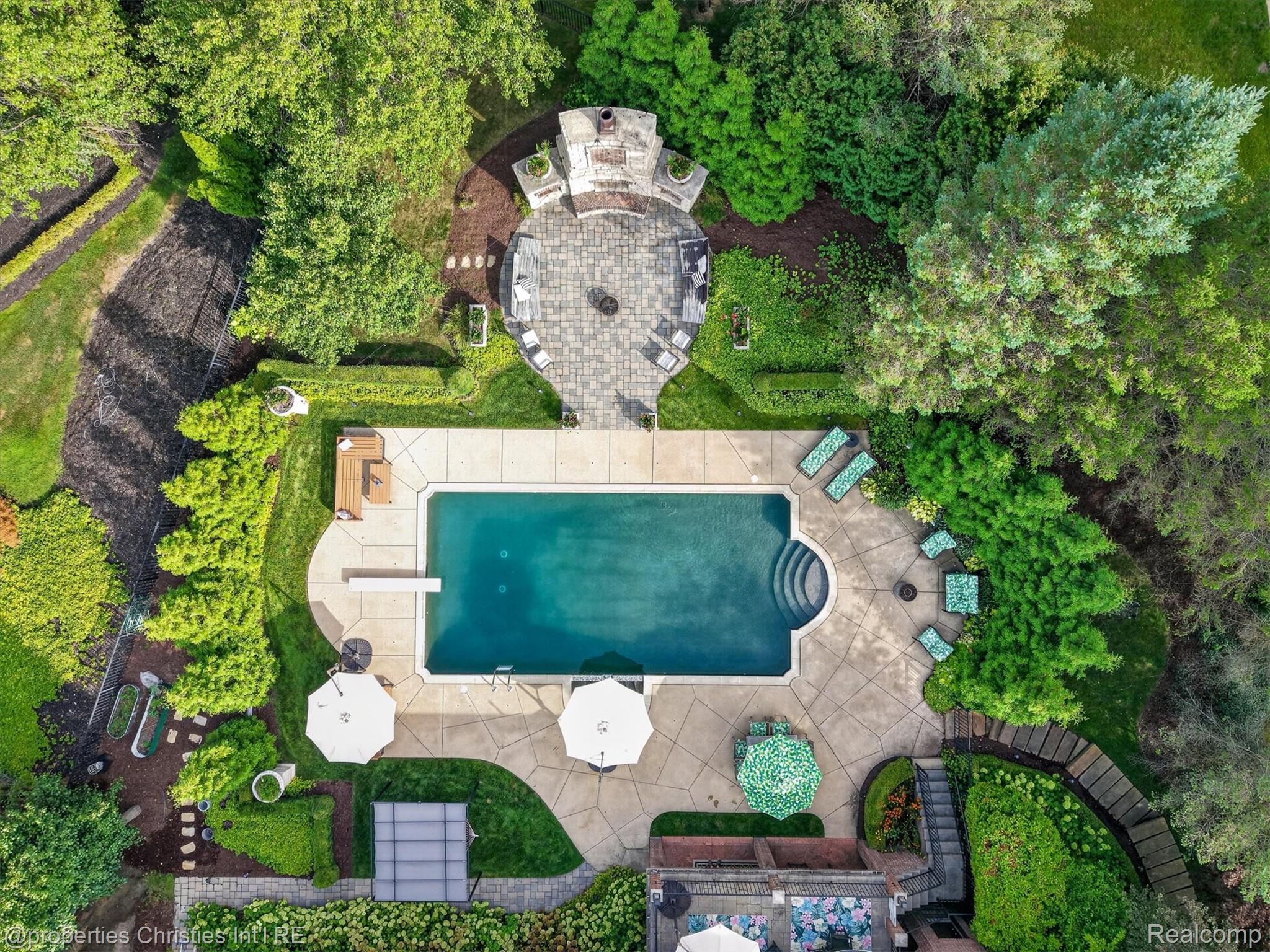 47825 Bellagio DR