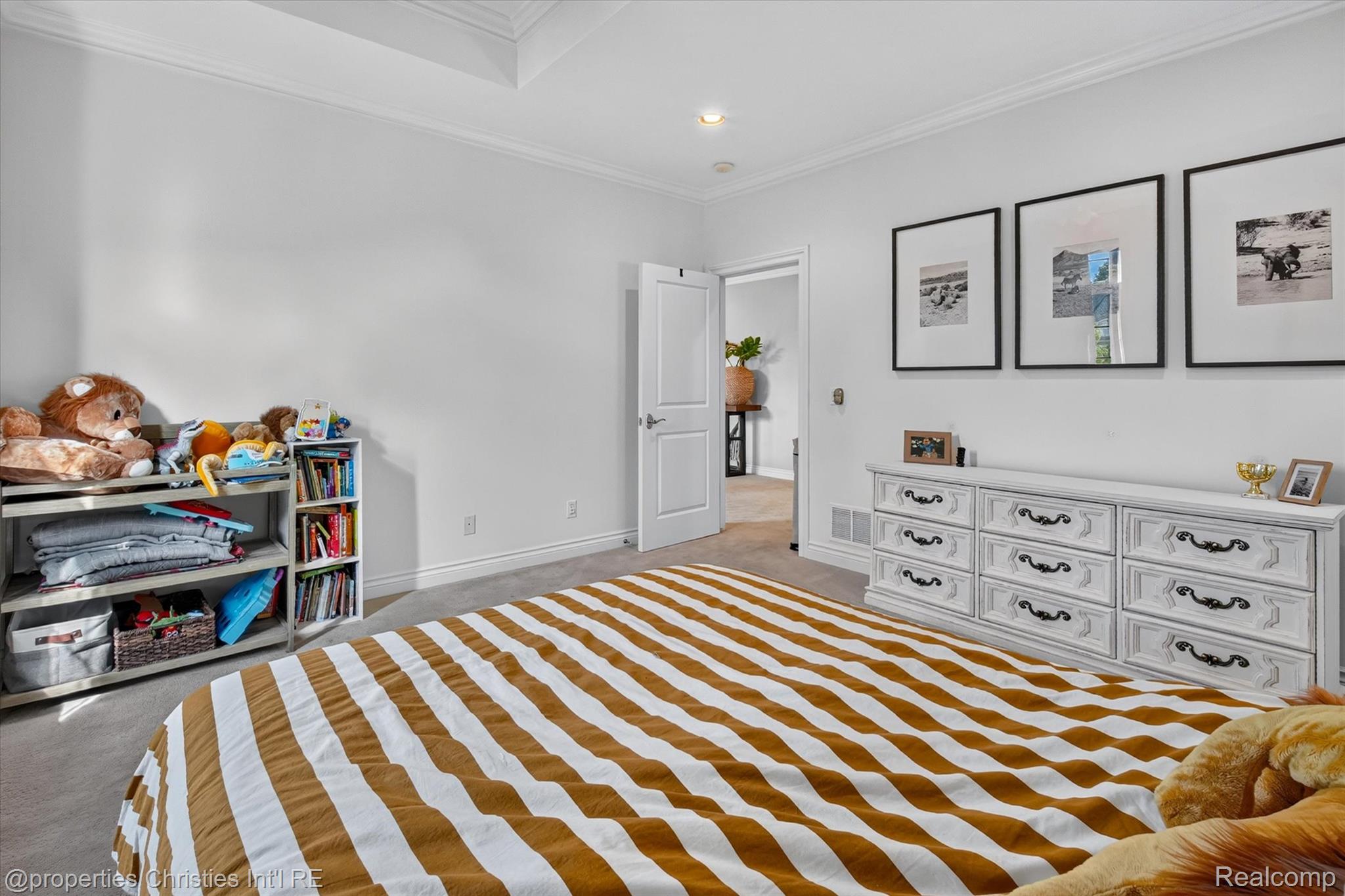 47825 Bellagio DR