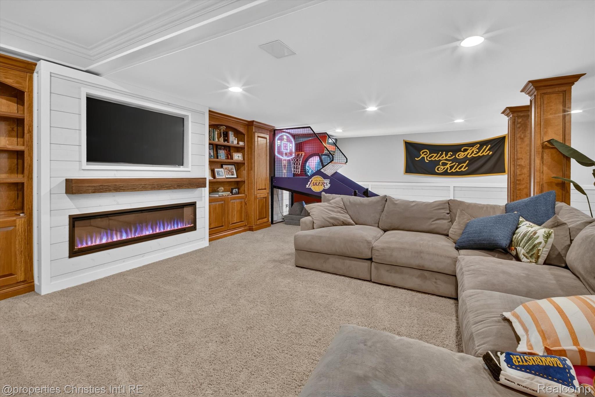 47825 Bellagio DR
