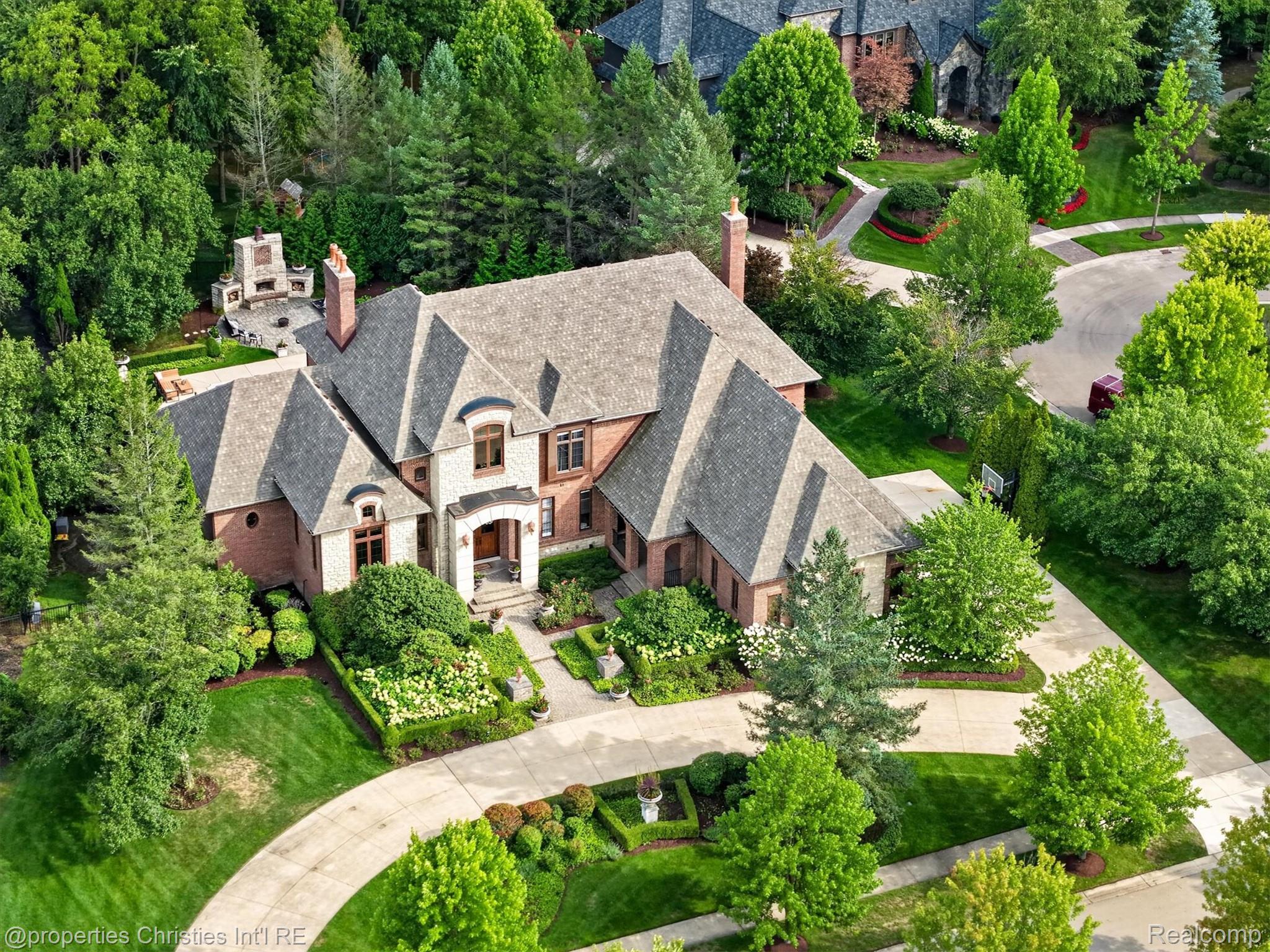 47825 Bellagio DR