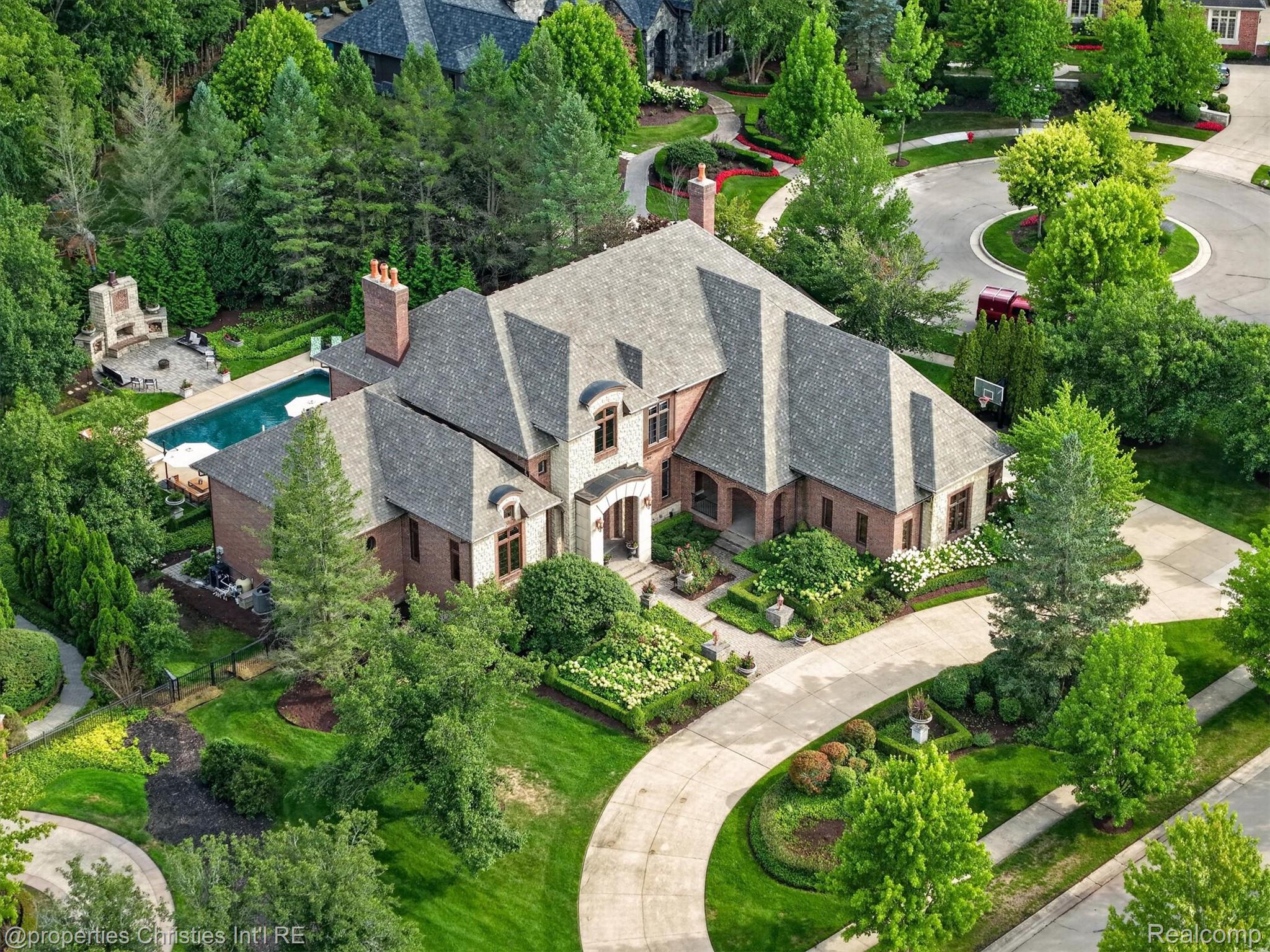 47825 Bellagio DR