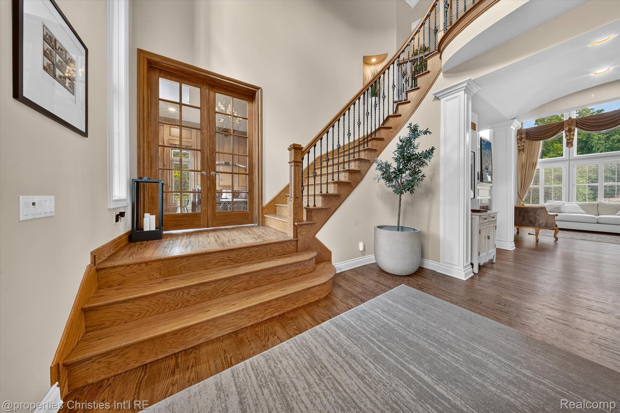 47825 Bellagio DR