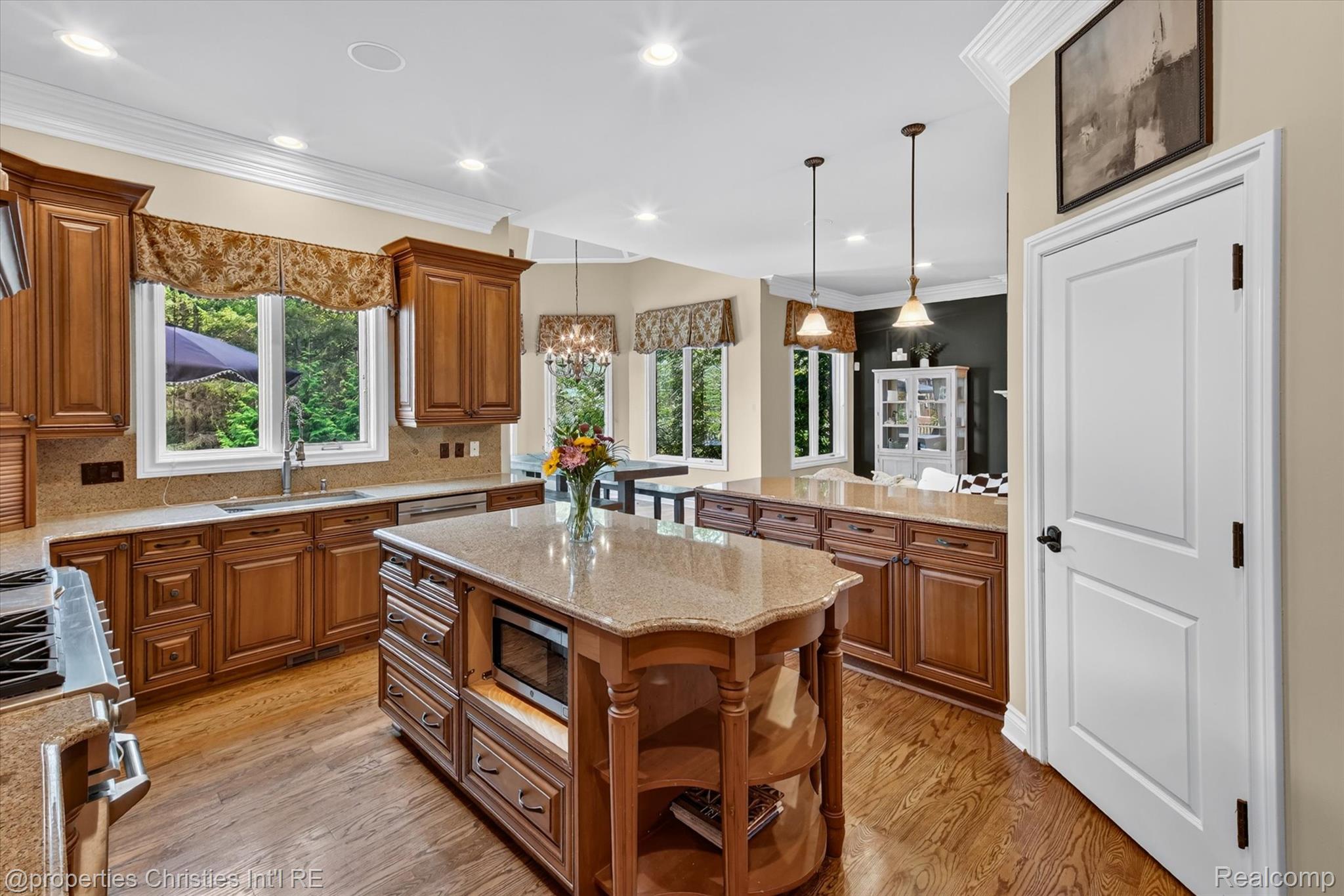47825 Bellagio DR