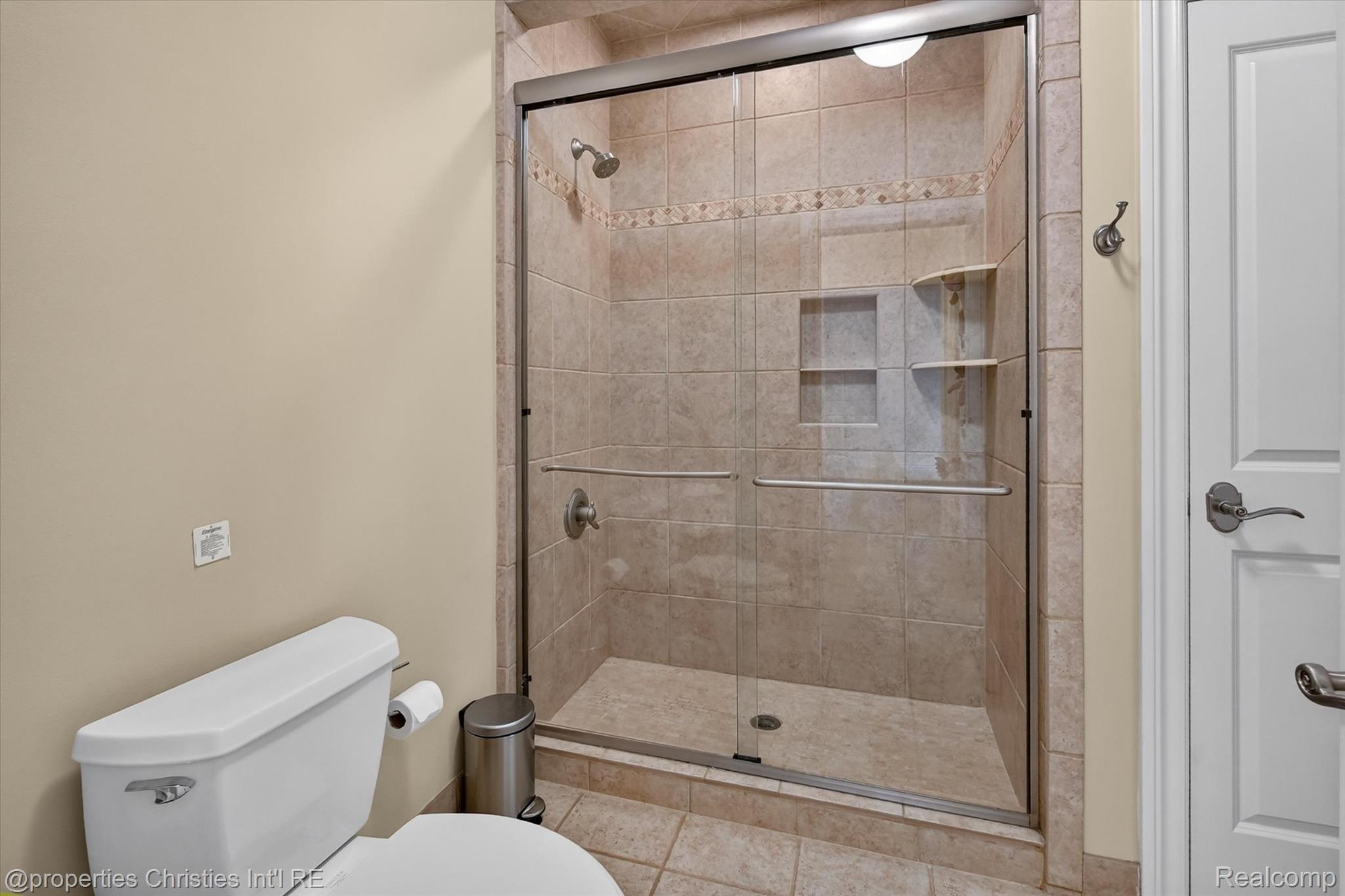 47825 Bellagio DR