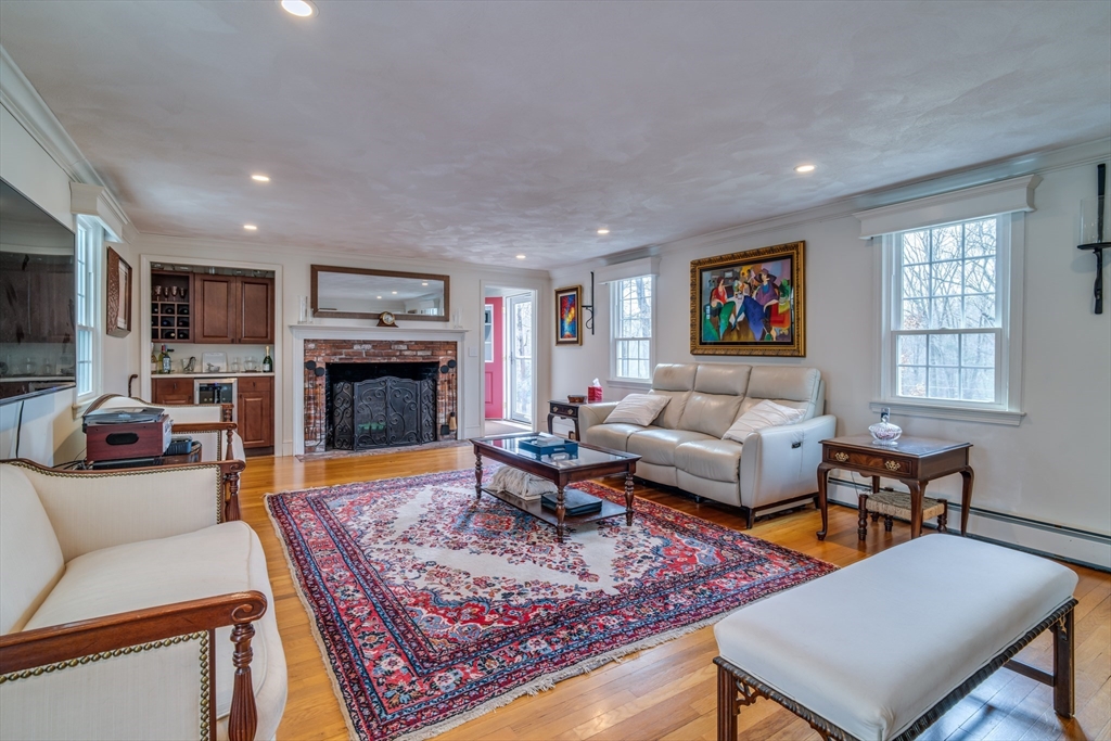 63 Parsonage Ln