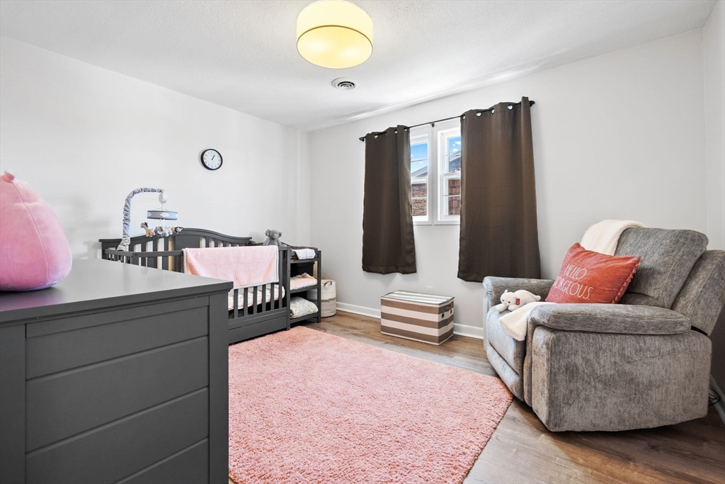 242 Mount Vernon St # 10