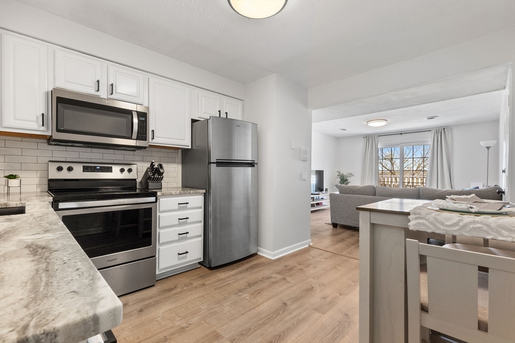 242 Mount Vernon St # 10