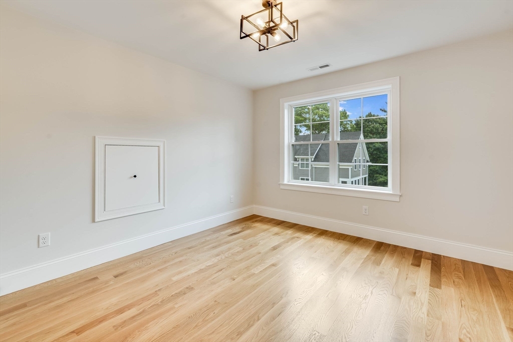 125 Greenwood Rd