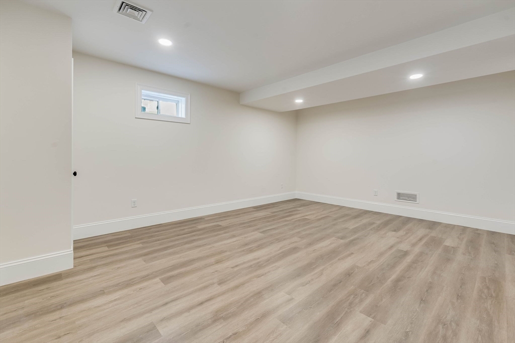 125 Greenwood Rd