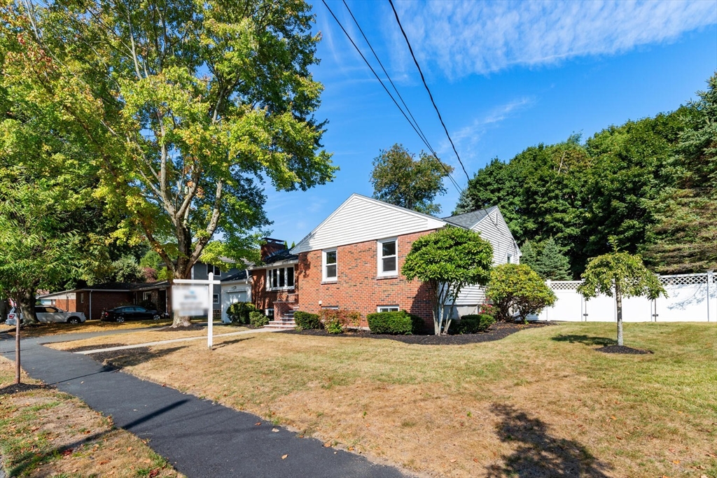 34 Sycamore Rd