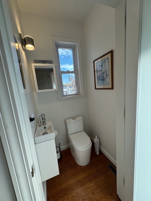 5 Webster St