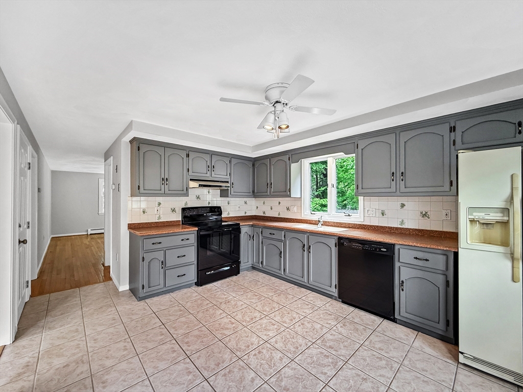 21 Burnside Ln