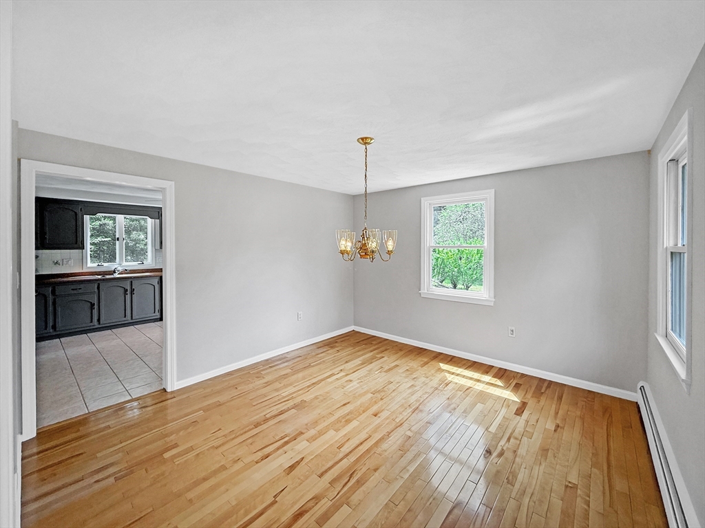 21 Burnside Ln