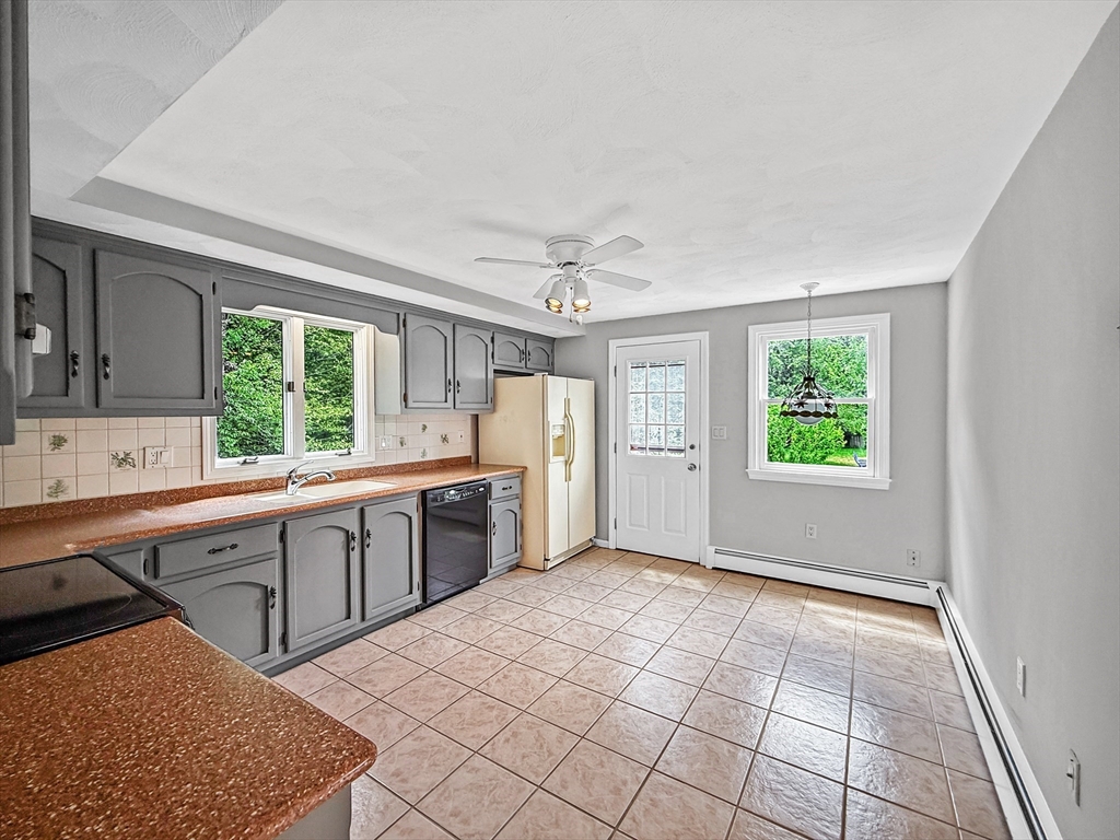 21 Burnside Ln