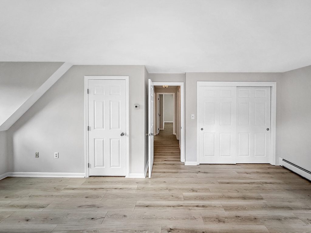 21 Burnside Ln