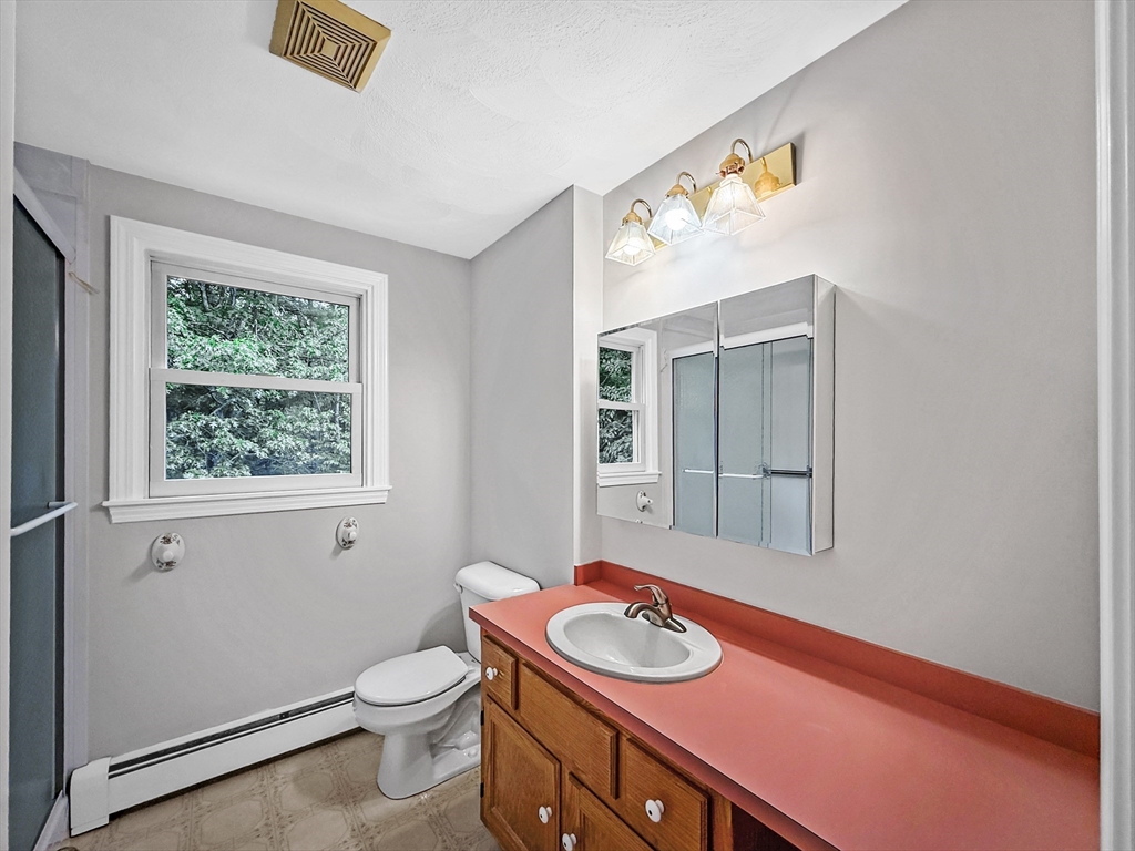 21 Burnside Ln