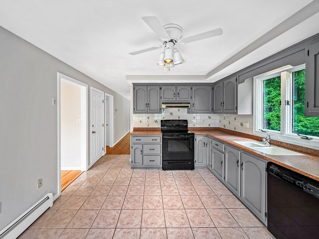 21 Burnside Ln