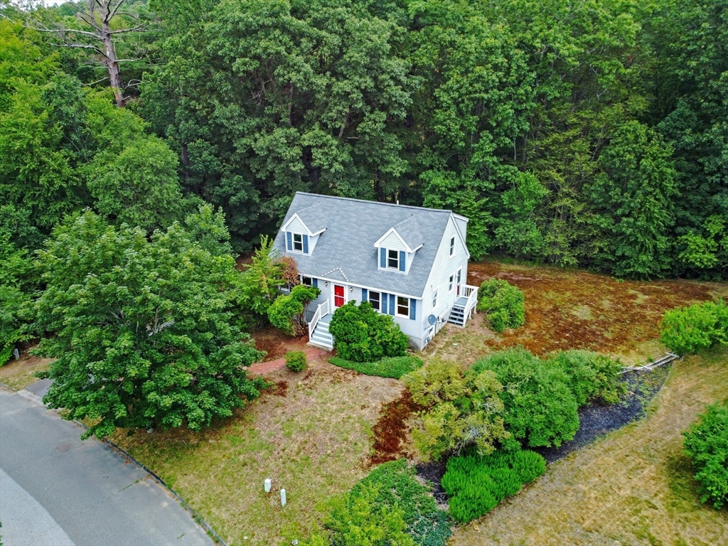 21 Burnside Ln