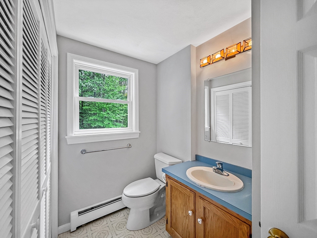 21 Burnside Ln