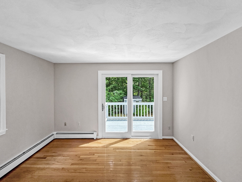 21 Burnside Ln