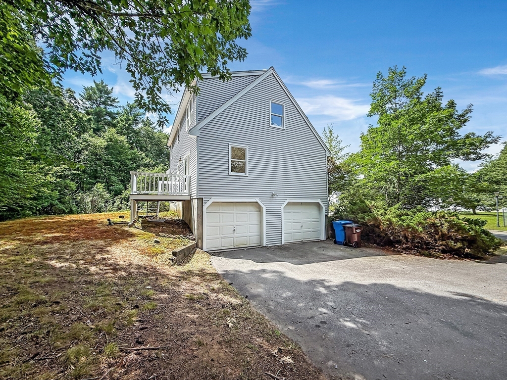 21 Burnside Ln