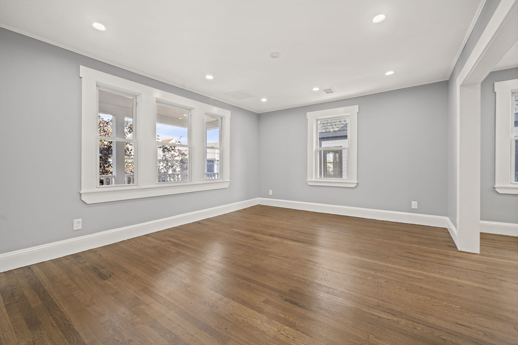 38-40 Governor Winthrop Rd