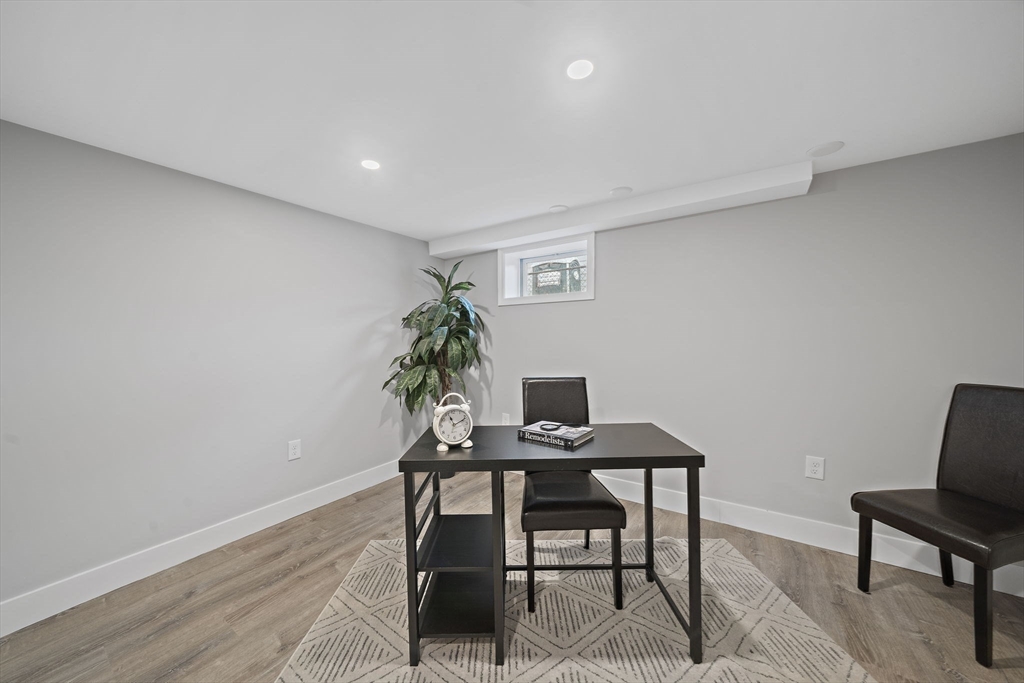 38-40 Governor Winthrop Rd