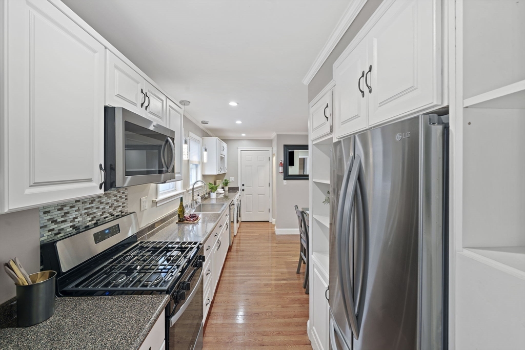 38-40 Governor Winthrop Rd