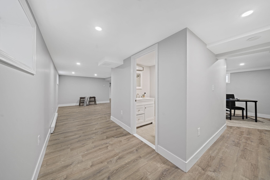 38-40 Governor Winthrop Rd