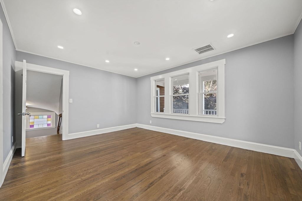 38-40 Governor Winthrop Rd