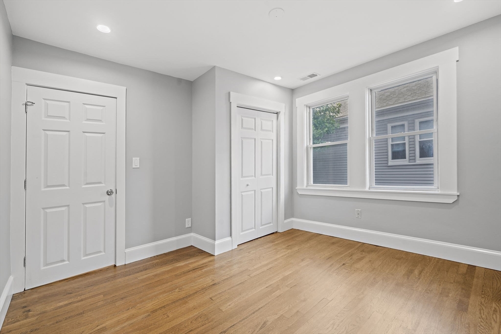 38-40 Governor Winthrop Rd